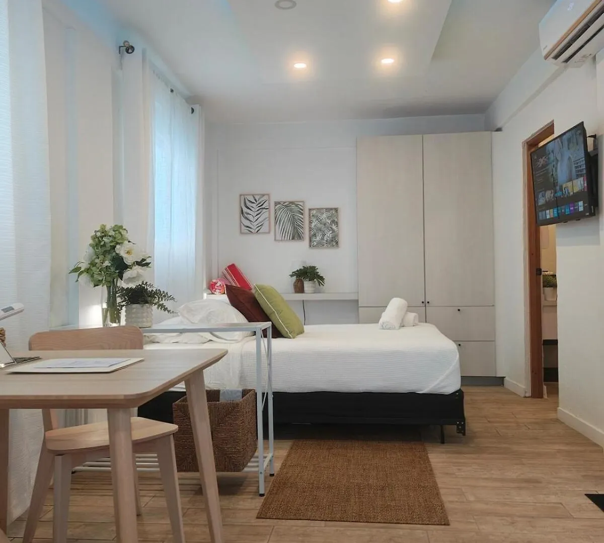 New! Cozy Cool Studio Near Beach! San Juan