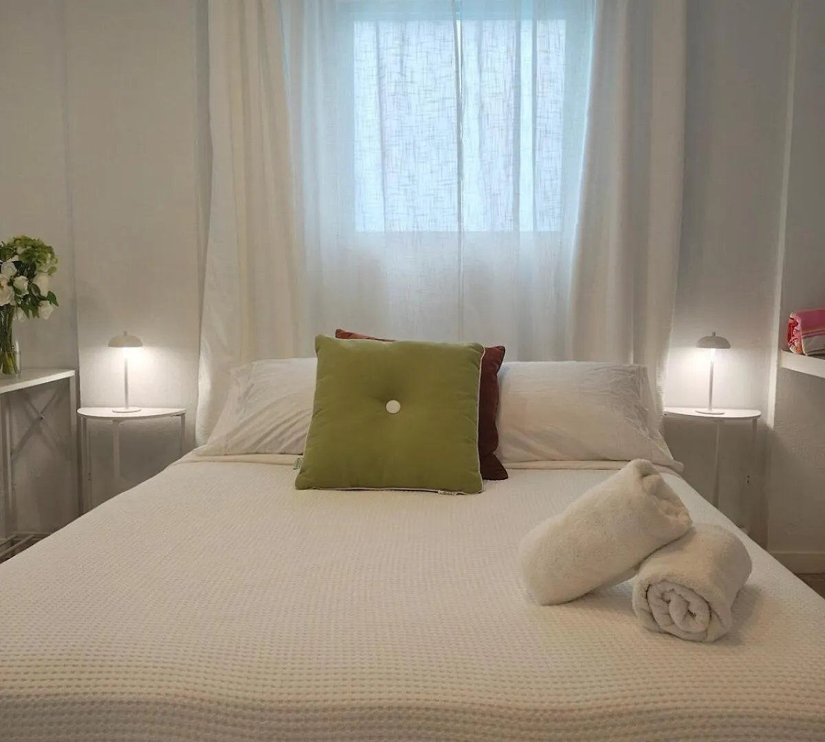New! Cozy Cool Studio Near Beach! San Juan Apartamento