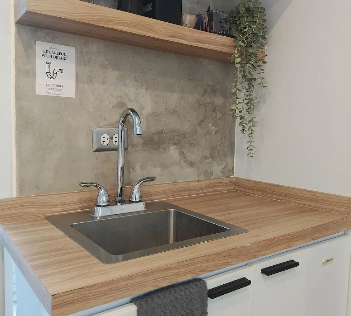 New! Cozy Cool Studio Near Beach! San Juan Apartamento
